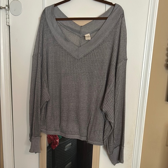 We The Free Tops - Gray V-Neck Waffle Knit Sweater